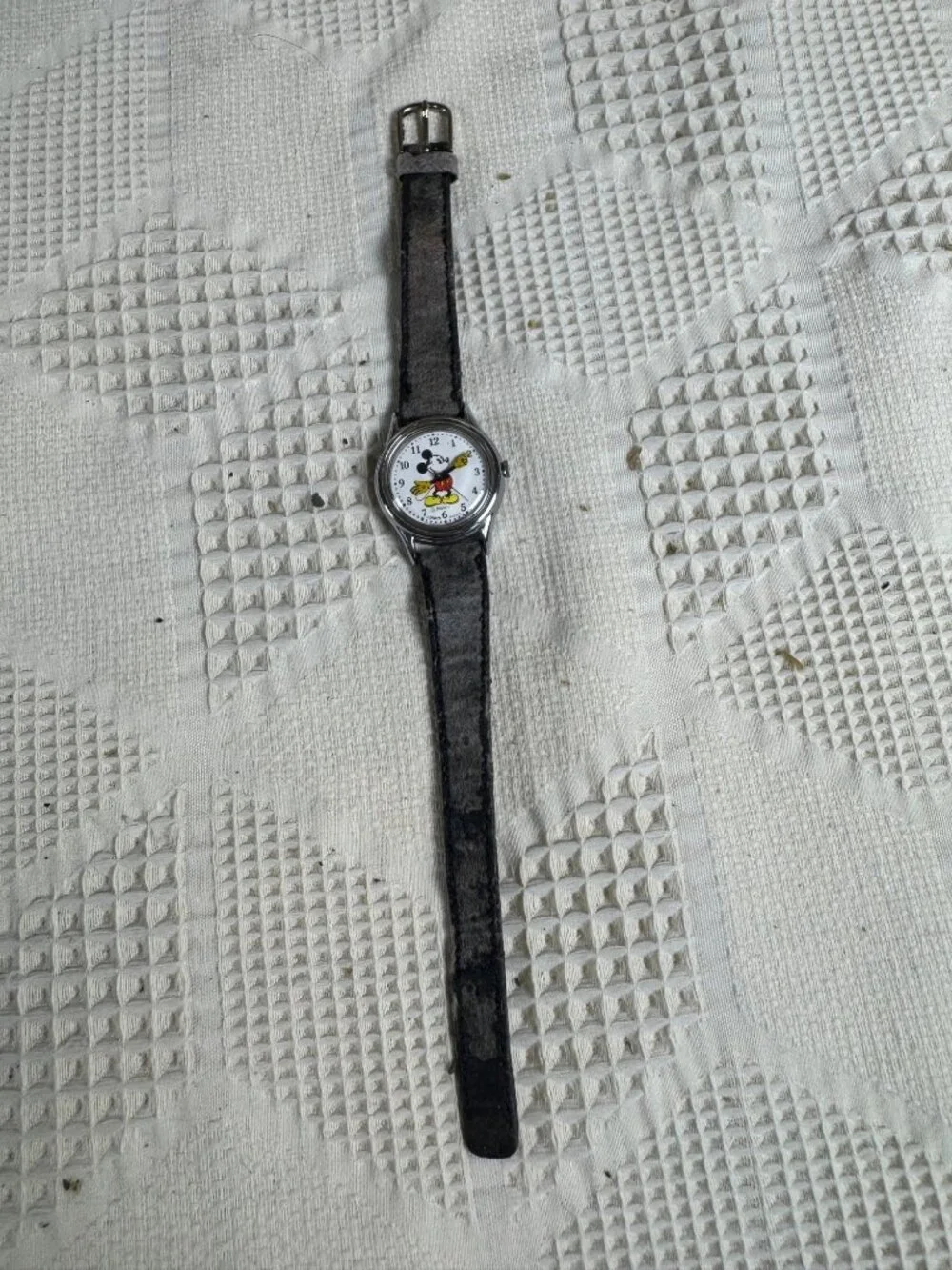 Vintage Lorus Disney Mickey Mouse Quartz Watch Japan Made w Worn Strap Retro